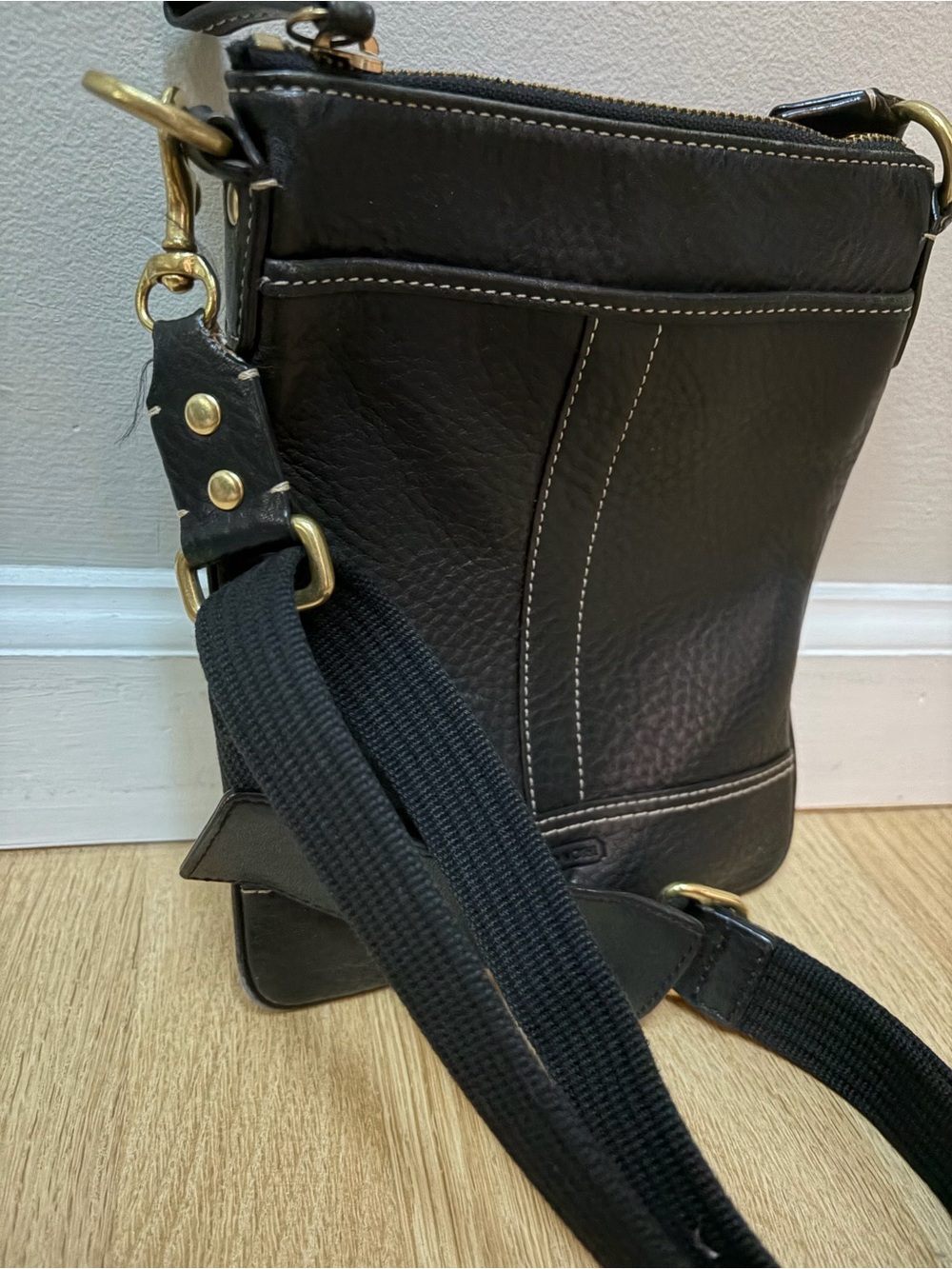 Coach Black Crossbody Leather Shoulder Bag - Picture 5 of 6